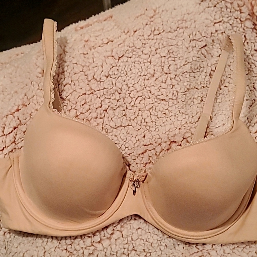 Victoria's Secret bra